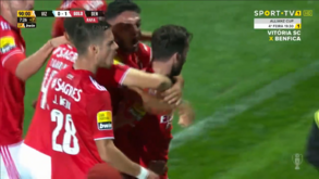 O golo de Rafa que deu a vitória ao Benfica aos 90'+8