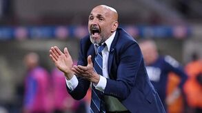 Luciano Spalletti sobre expulsão: «Não protestei, só elogiei»