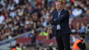 Koeman com pé e meio fora do Barcelona: jogos importantes e técnico não combinam