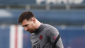 Henry e o momento de Messi no PSG: «Não diria que está triste, mas vejo-o muito isolado»
