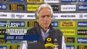 Jorge Jesus enaltece 'espetáculo' em Guimarães: «É isto que os adeptos gostam»