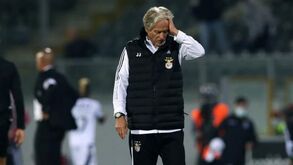 Benfica enfrenta ciclo difícil até à paragem