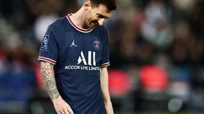 Leonardo gera desconforto no PSG: «Messi passou mais tempo na seleção do que no clube»