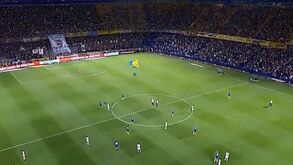O momento arrepiante da homenagem a Diego Maradona na Bombonera
