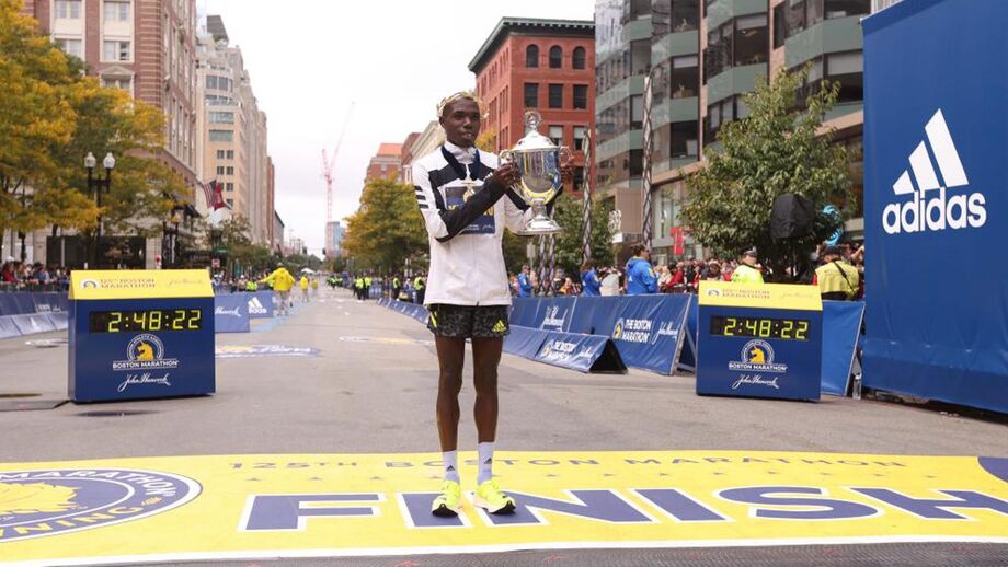 Queniano Benson Kipruto vence 125.ª edição da maratona de Boston