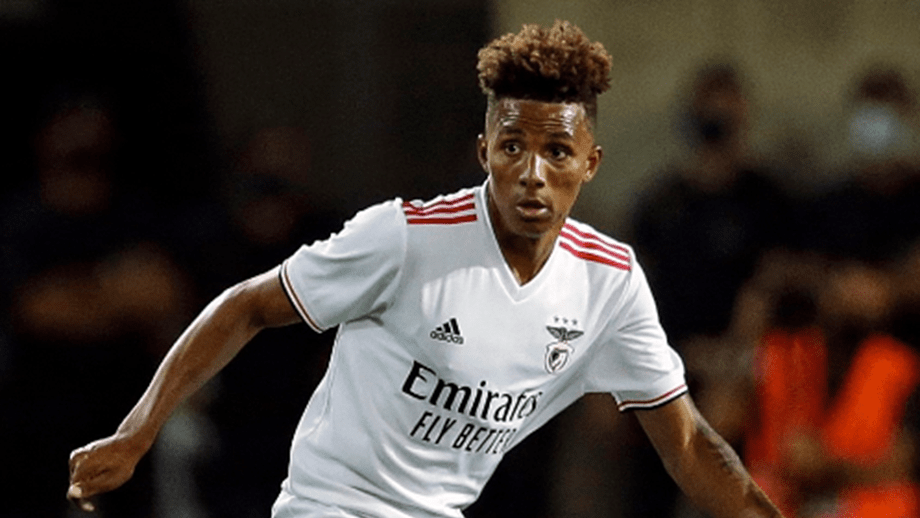 Treinador do Galatasaray falou com Rui Costa por Gedson