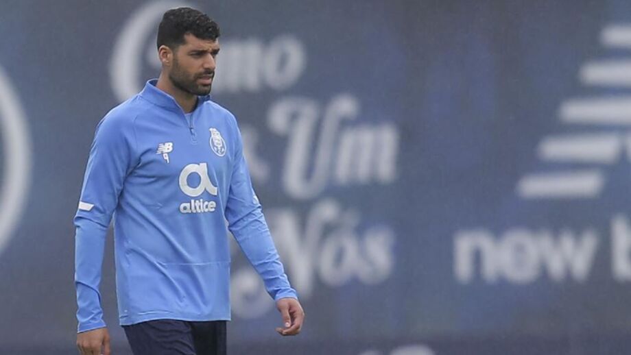 Taremi e Corona já voltaram ao Olival