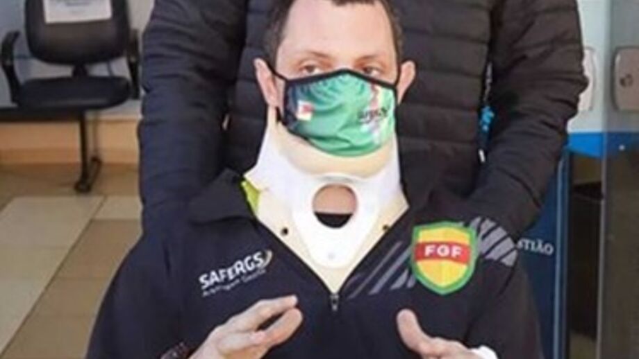 Juiz Rodrigo Crivellaro estava no chão quando foi violentamente agredido por William Ribeiro