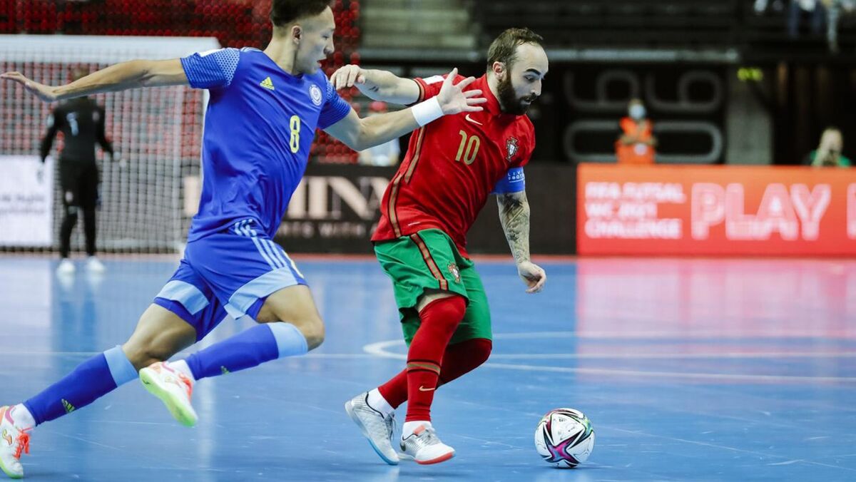 Ricardinho despede-se dos Mundiais com prémio de melhor jogador, Futsal