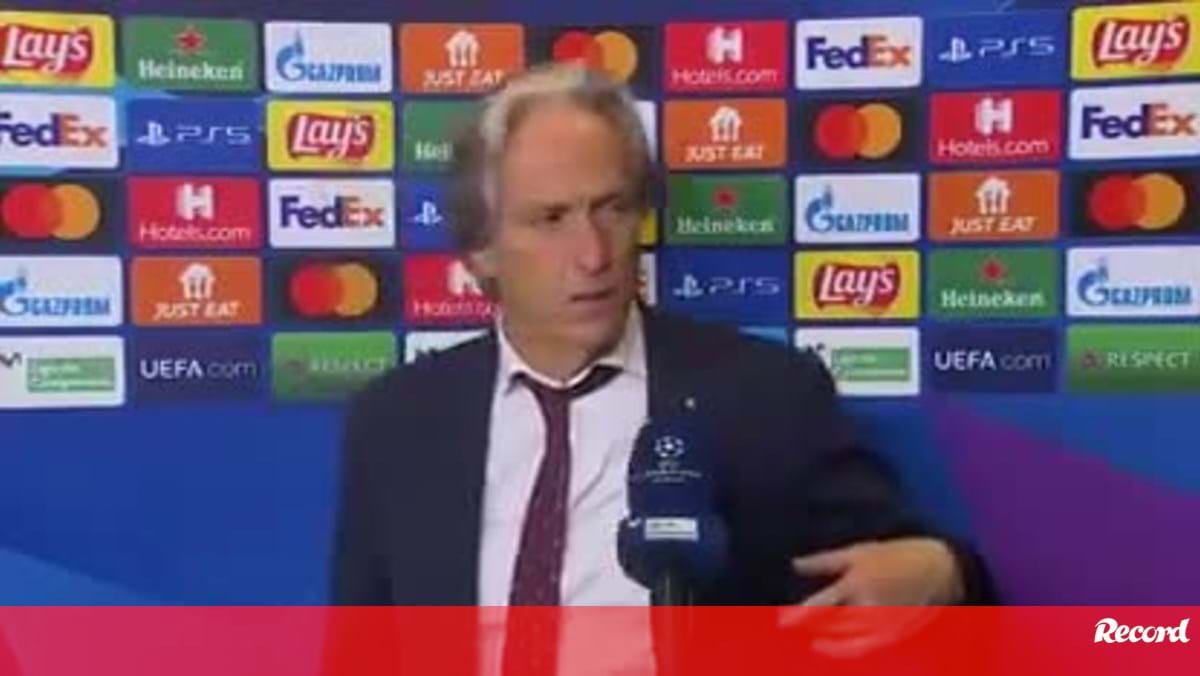 Jorge Jesus gets angry again in the middle of a ‘flash-interview’: “Do you want to come here?”  – Videos