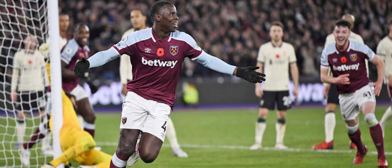 Zouma estreou-se a marcar pelo West Ham