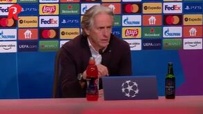 Jorge Jesus: «Estamos a discutir o apuramento com o Barcelona, não é contra outra equipa...»