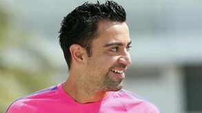 Treinador e agora... agente: Xavi estará a representar o Barcelona na sua própria negociação