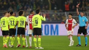 B. Dortmund planeia recorrer do vermelho a Hummels para contar com o defesa diante do Sporting