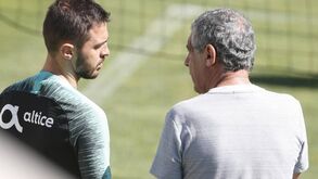 Cânticos de apoio a Pinto da Costa voltam a merecer assobios do Dragão