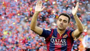 Xavi já fazia pontaria ao banco do Barcelona em 2015... em entrevista a Record