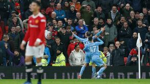 Roy Keane irrita-se com o desempenho do Manchester United no dérbi: «Desisto!»