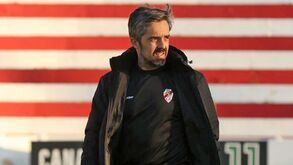 Psicólogo agora só no campo: treinador do São João de Ver ambiciona fazer vida do futebol