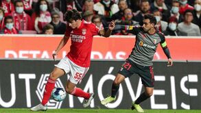 Jorge Jesus elogia Paulo Bernardo, 'um dos grandes jogadores de futuro' do Benfica: «Chegou e parecia que não era nada com ele»