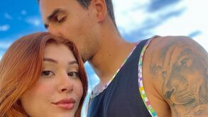 Mulher de Lucas Veríssimo e a grave lesão do central do Benfica: «Ele é f...»