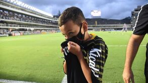 Após ser alvo de insultos, Bruninho é recebido pelo Santos na Vila Belmiro