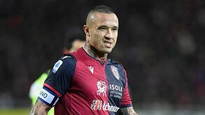 Nainggolan deixa críticas a Roberto Martínez: «Os outros treinadores deixavam-me fumar...»
