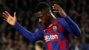 Xavi não perdoa: Dembélé vai ser multado por ter chegado três minutos atrasado ao treino