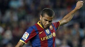 Imprensa espanhola avança que contratação de Dani Alves já foi aprovada por Xavi