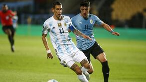 A crónica do Uruguai-Argentina, 0-1: viu-se Di Magia em Montevideu
