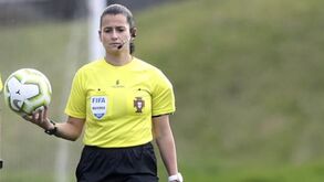 Sílvia Domingos arbitra encontro da Liga francesa