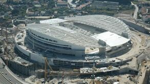Os 18 anos do Estádio do Dragão: das obras ao estreante Messi, dos títulos conquistados a Jesus de joelhos