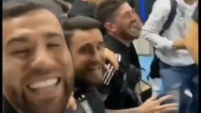 Otamendi lidera festejos da Argentina: balneário foi à loucura depois do jogo com o Brasil