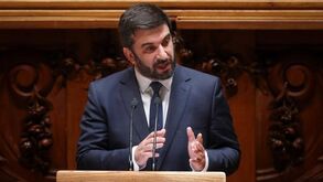 Ministro rejeita que desporto seja 