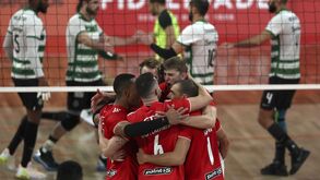 Benfica vence dérbi com reviravolta