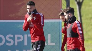 Treino do Benfica com novidades antes do embate com o Paços de Ferreira