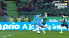 O lance do penálti que permitiu ao Varzim empatar em Alvalade