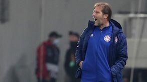 Olympiacos de Pedro Martins bate AEK e amplia vantagem na liderança do campeonato grego