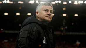 Man. United já gastou 45 milhões de euros a despedir treinadores na era pós-Ferguson