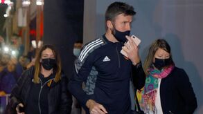 Carrick aguenta o barco do Man. United