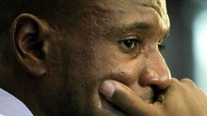 Abidal deixa mensagem à mulher após traição com jogadora do PSG: «Hayet, perdoa-me»