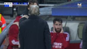 Seferovic falhou o impensável e Jesus (e os colegas) nem queriam acreditar