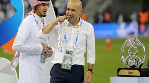 Leonardo Jardim rei da Ásia