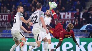 O grande golo de Abraham que fechou a goleada da Roma frente ao Zorya