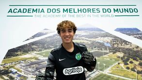 Francisco Silva assina contrato profissional com o Sporting