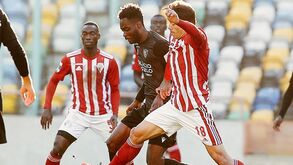 Ac. Viseu-Vilafranquense, 0-0: ineficácia dita empate em Aveiro 