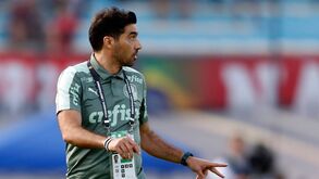 Abel Ferreira após nova conquista da Libertadores: «Cheguei sem títulos e já a levar paulada»