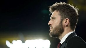 Visto atrasa novo treinador e Carrick ainda vai orientar do Man. United frente ao Arsenal