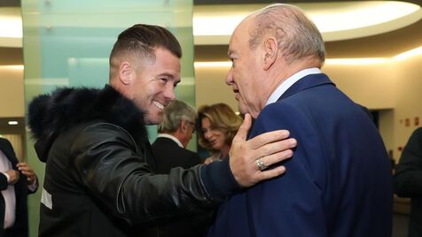 Fernando Madureira promete a Pinto da Costa: «Para chegar até si terão de  nos matar a todos» - FC Porto - Jornal Record