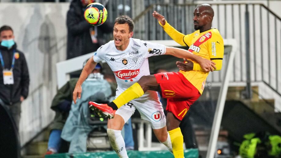 Lens empata em casa e falha 'assalto' ao segundo lugar da liga francesa