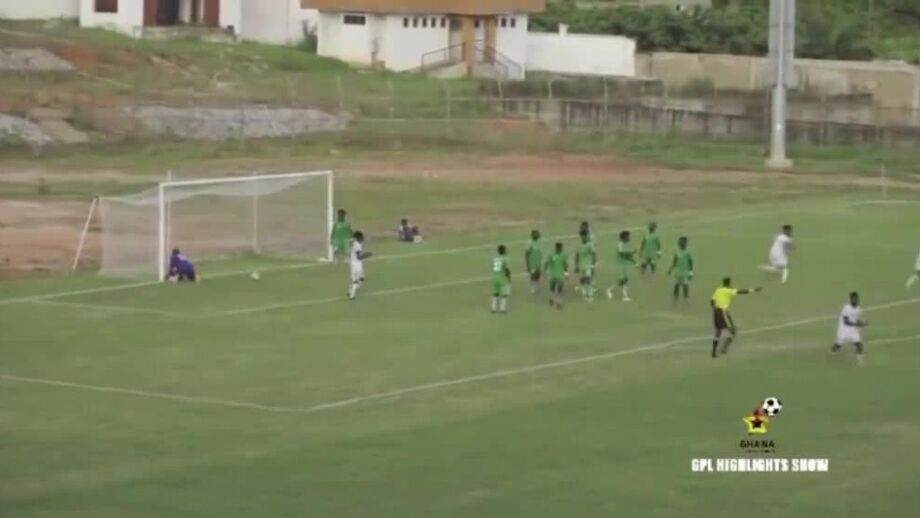 Issahaku Fatawu em grande plano no Dreams FC